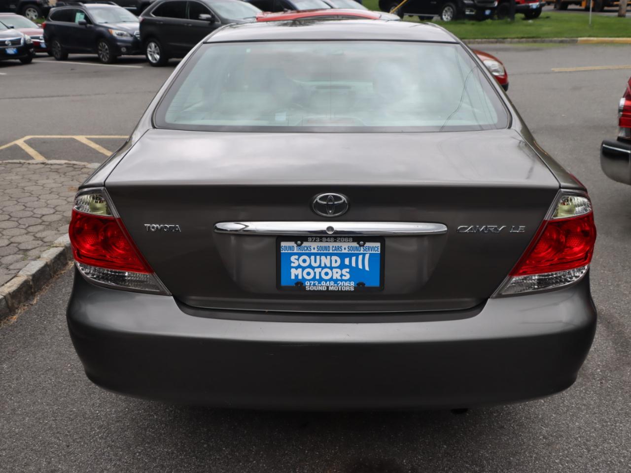 Toyota Camry Standard 2006