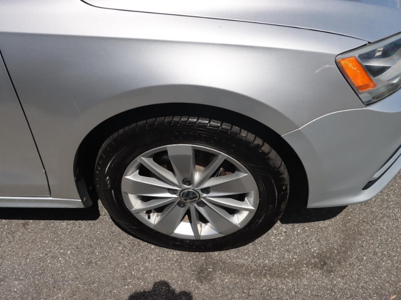 Volkswagen Jetta SE 6A 2015