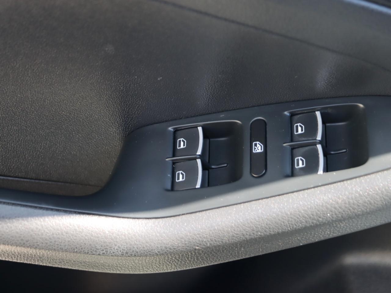 Volkswagen Jetta SE 6A 2015