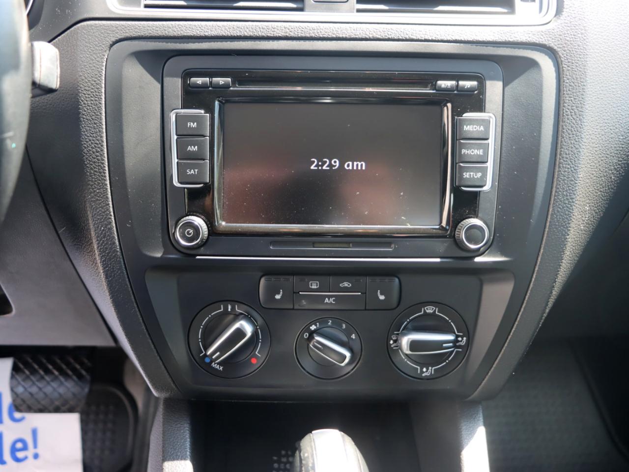 Volkswagen Jetta SE 6A 2015
