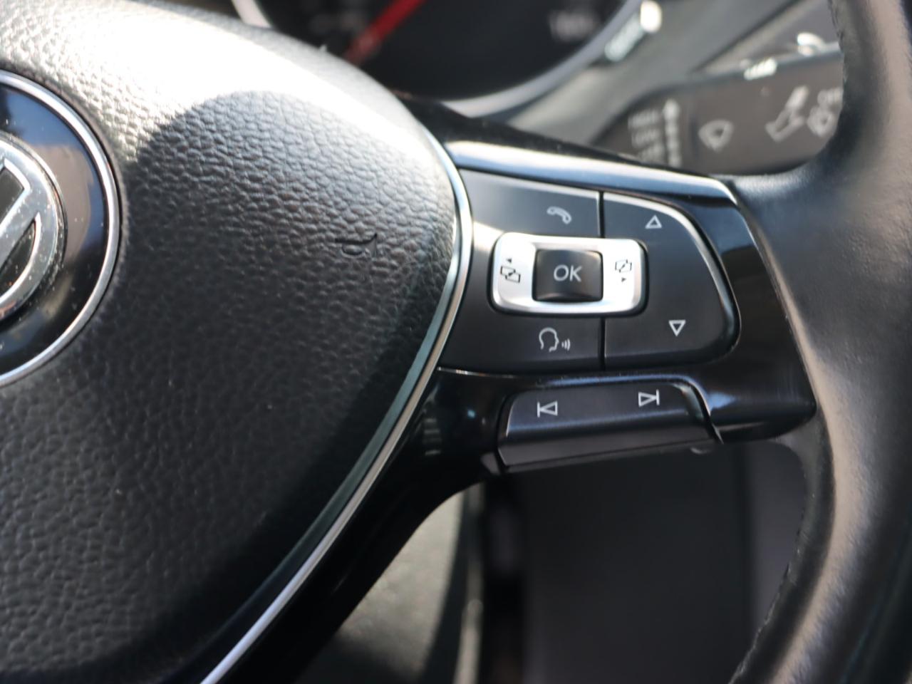 Volkswagen Jetta SE 6A 2015