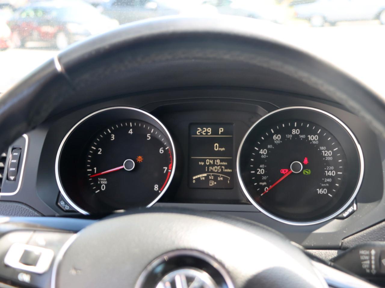 Volkswagen Jetta SE 6A 2015