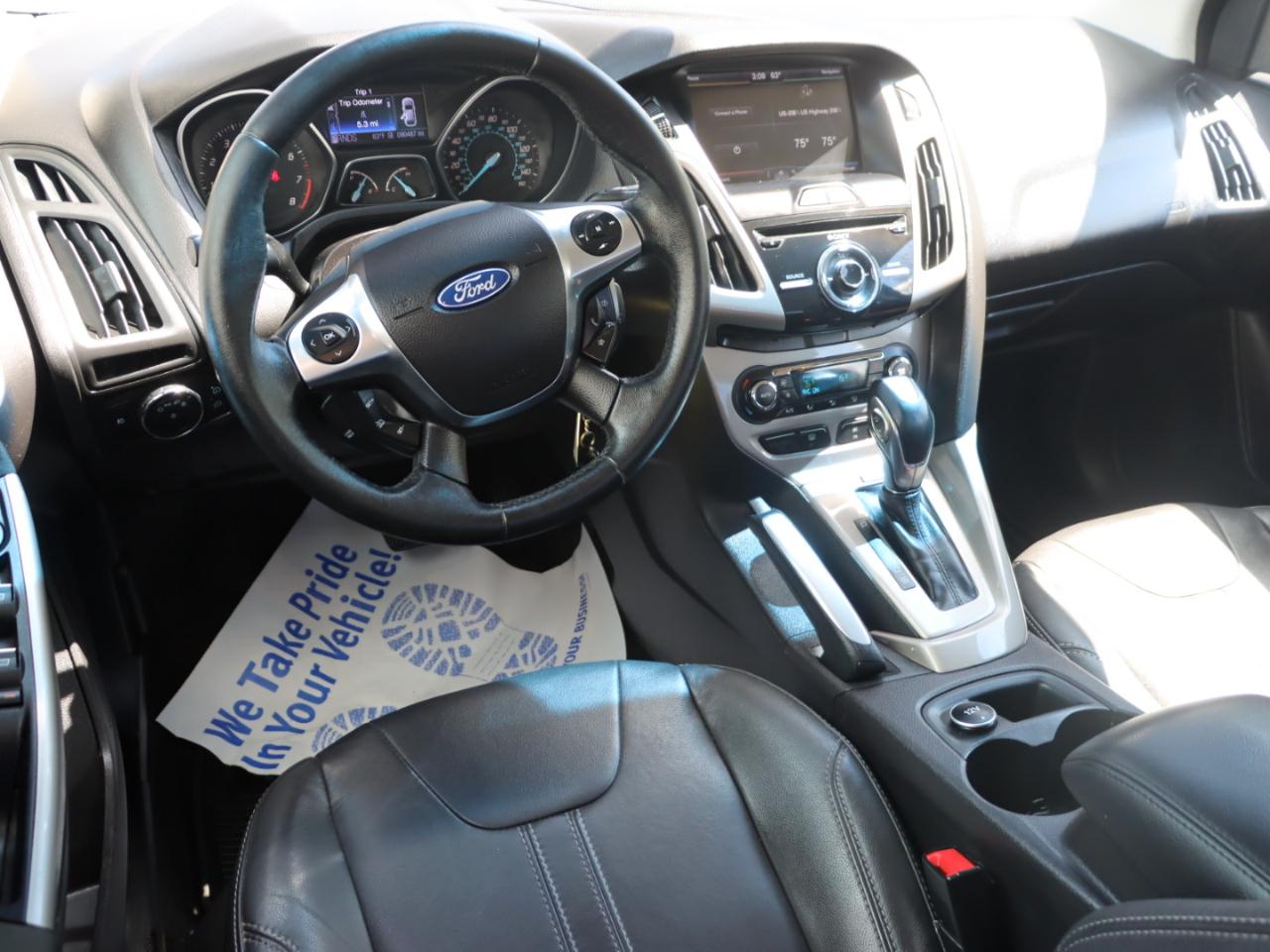 Ford Focus SEL Sedan 2012