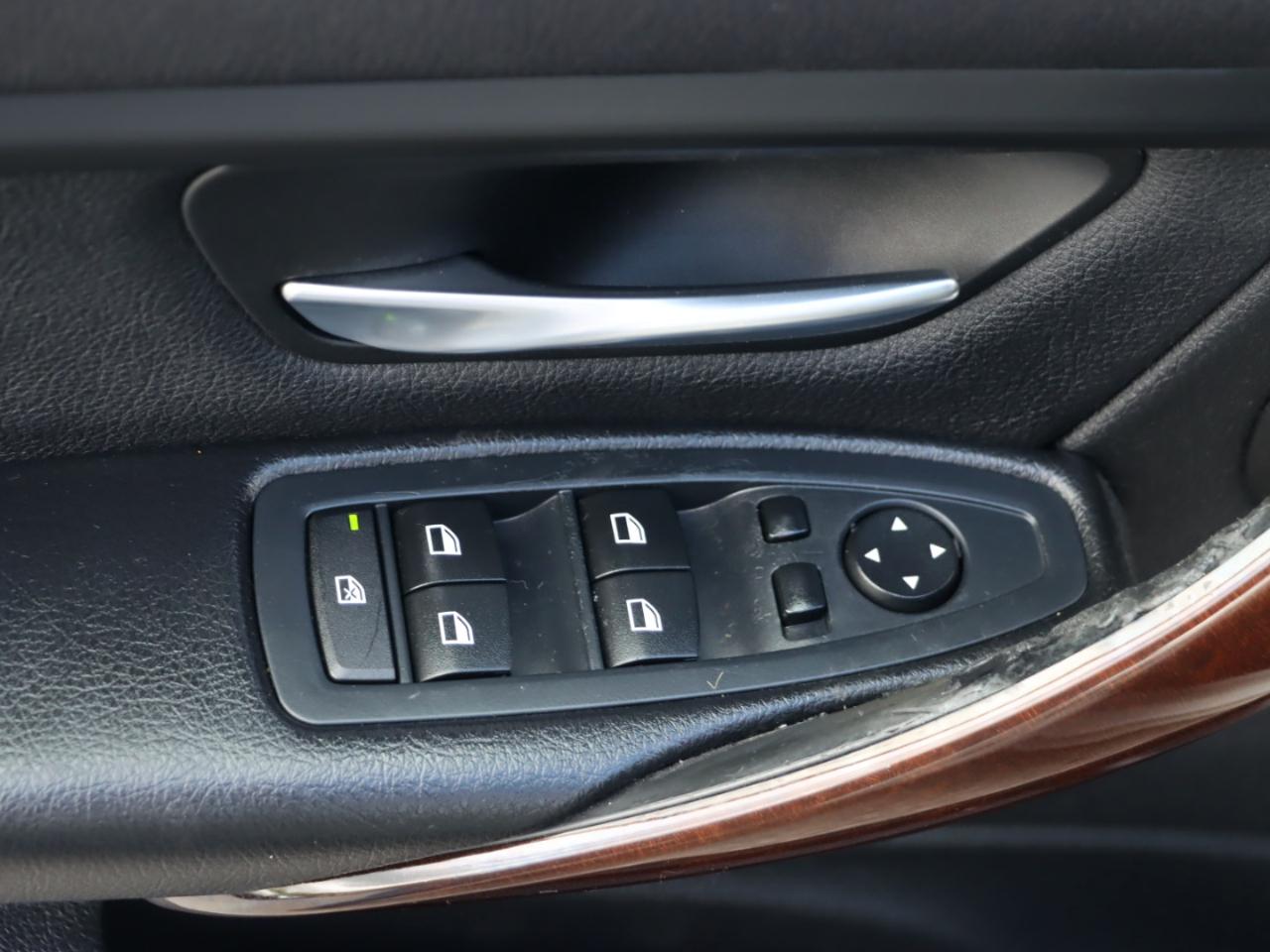 BMW 3-Series 328i xDrive Sedan 2015