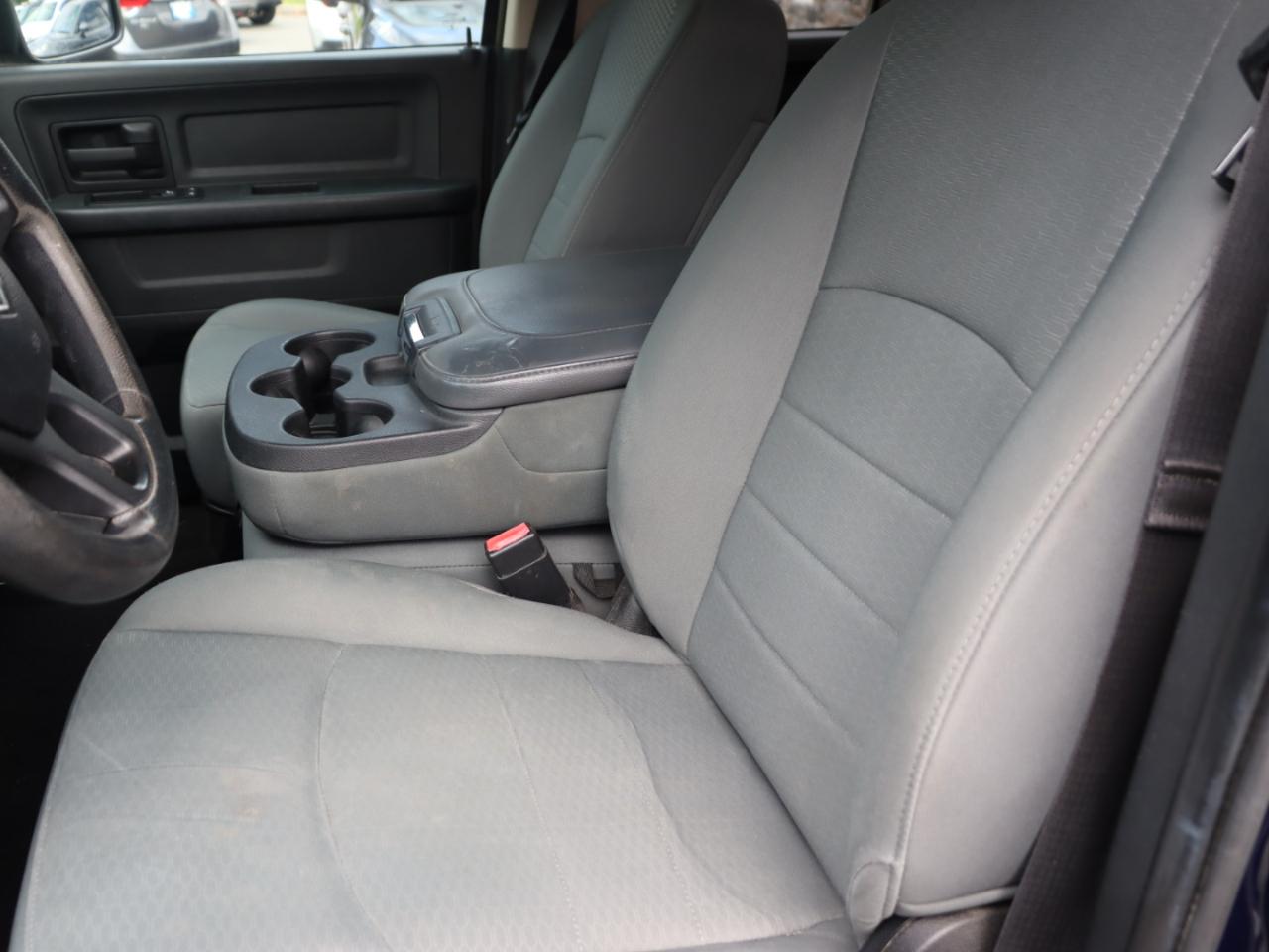 RAM 1500 Tradesman Quad Cab 4WD 2014