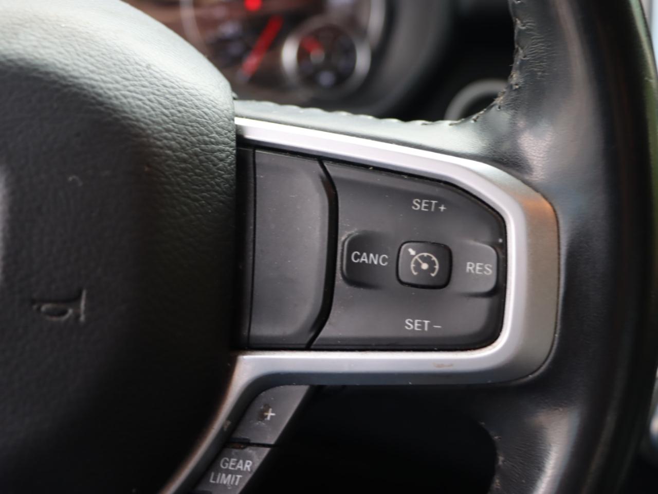 RAM 1500 Big Horn Quad Cab 4WD 2020