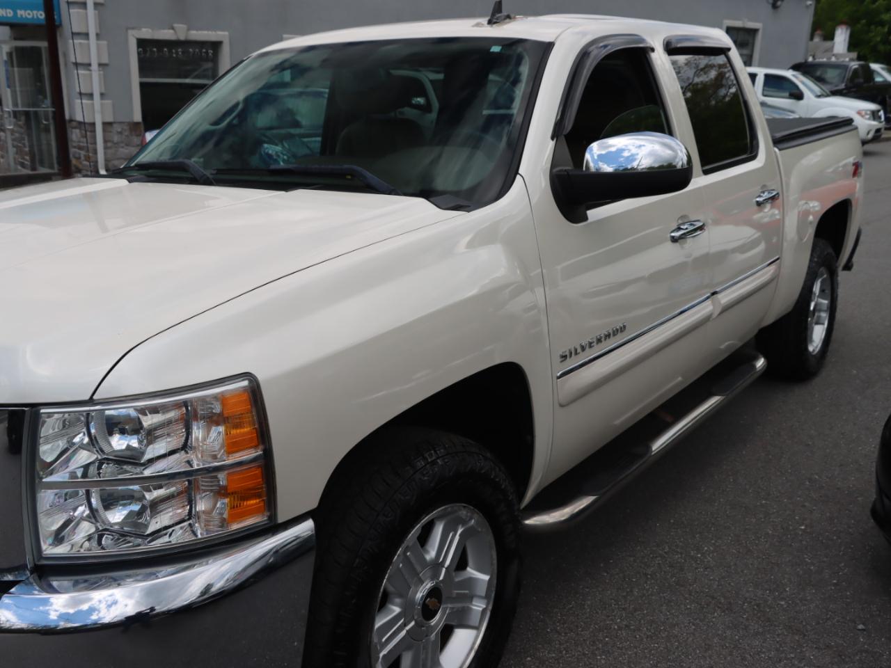 Chevrolet Silverado 1500 LT Crew Cab 4WD 2013