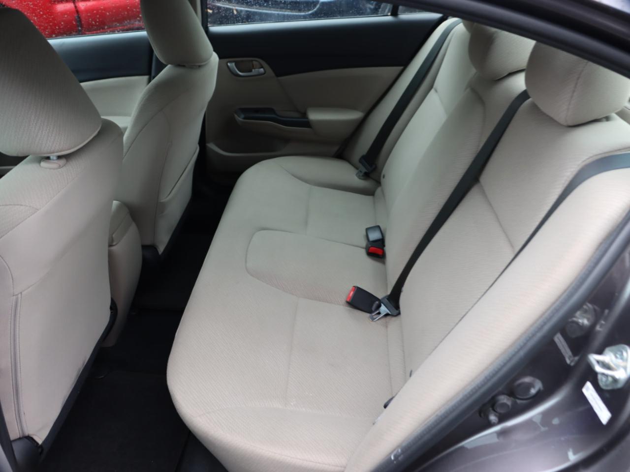 Honda Civic LX Sedan 5-Speed AT 2013