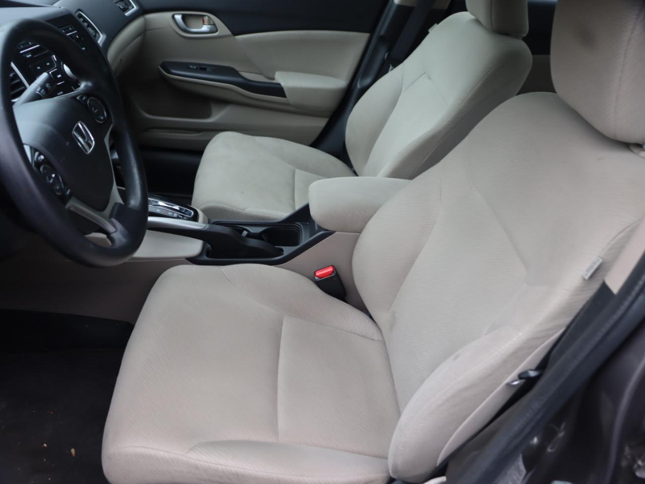 Honda Civic LX Sedan 5-Speed AT 2013