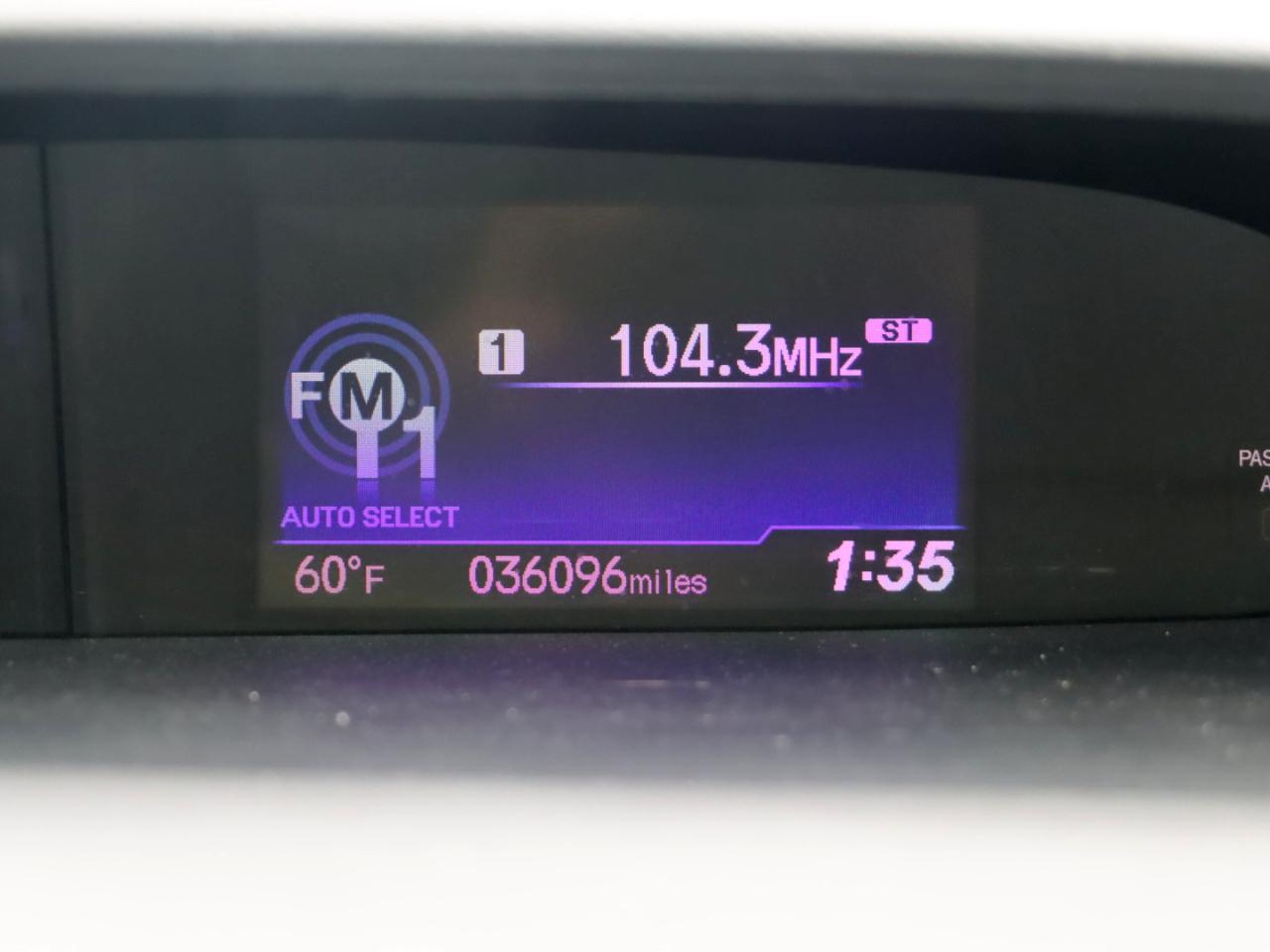 Honda Civic LX Sedan 5-Speed AT 2013