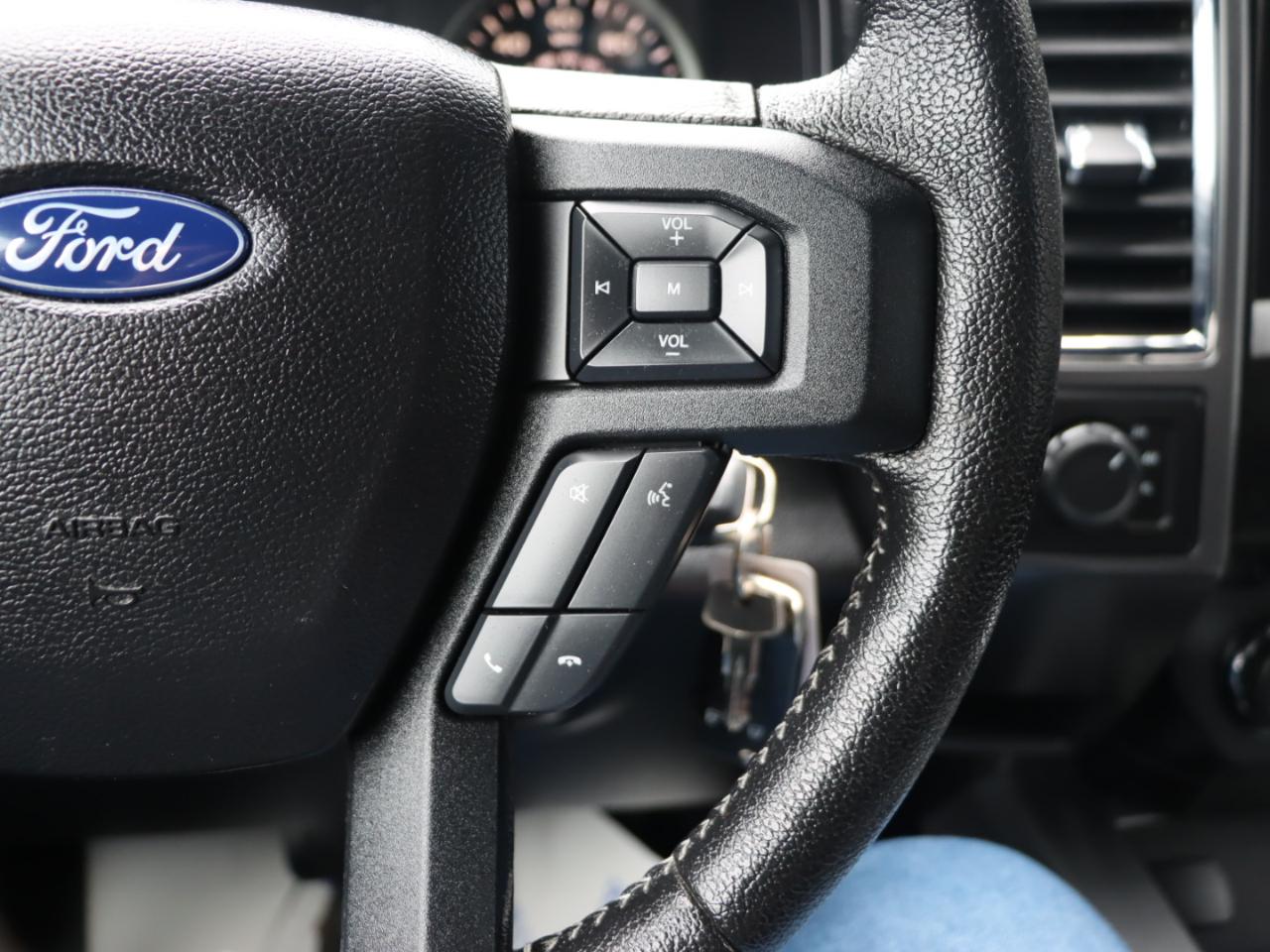 Ford F-150 Lariat SuperCrew 5.5-ft. Bed 4WD 2016