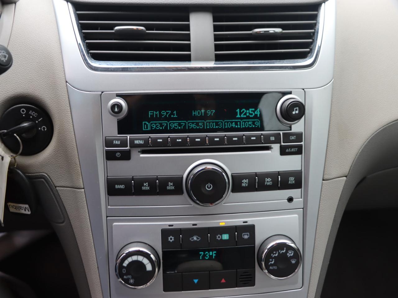 Chevrolet Malibu Hybrid Sedan 2009