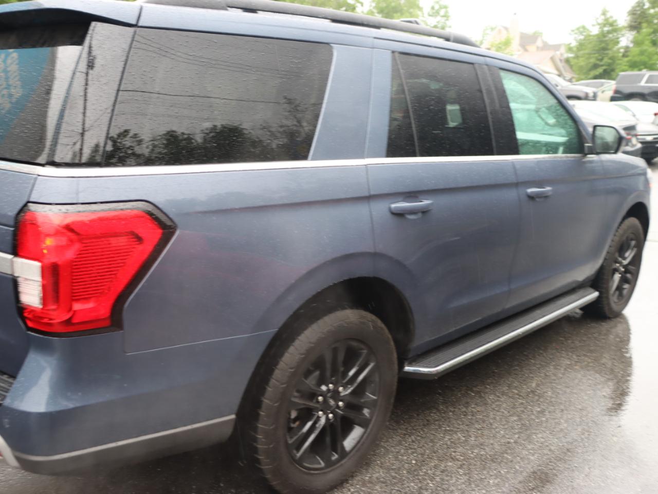 Ford Expedition XLT 4WD 2022