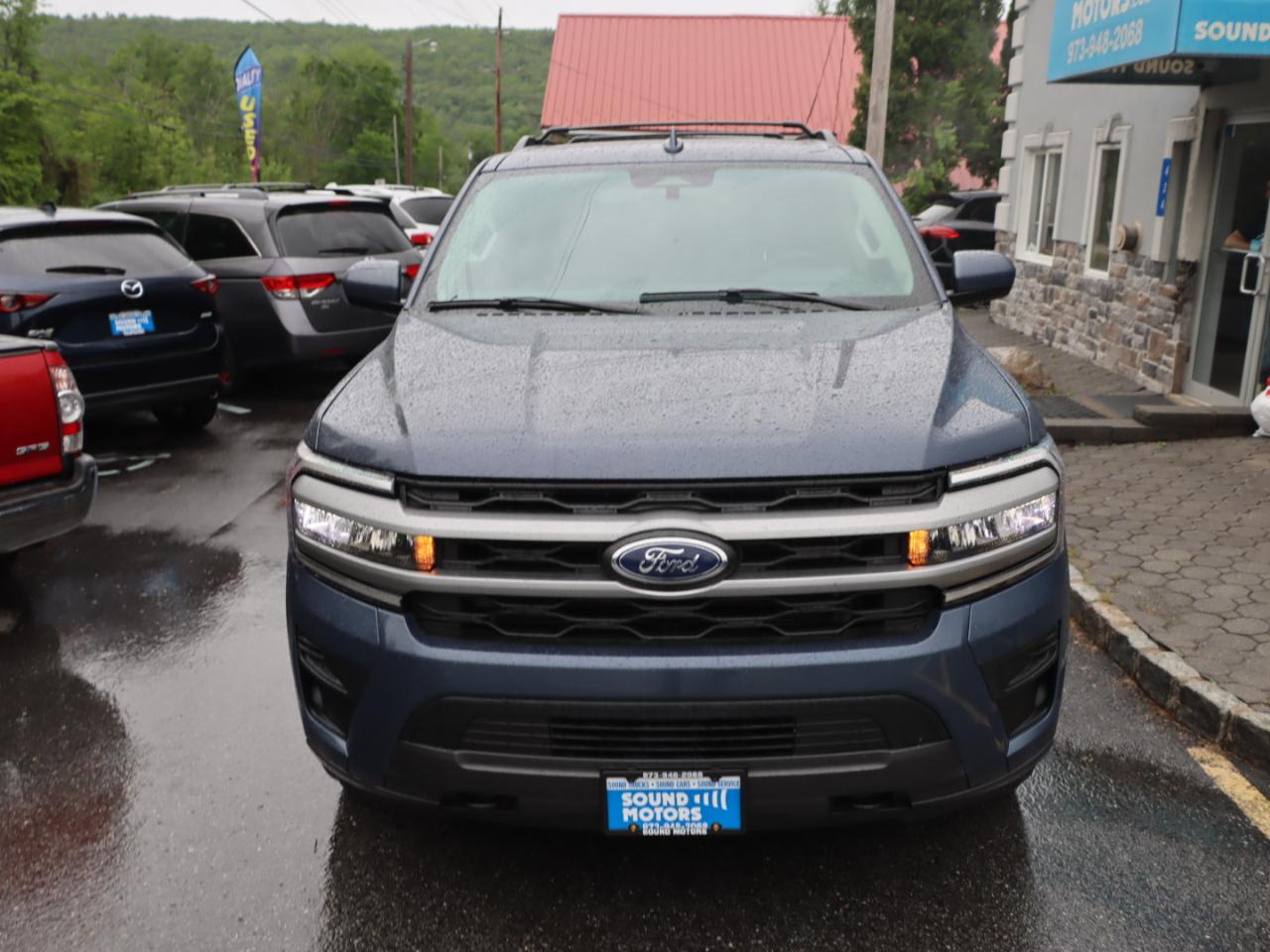 Ford Expedition XLT 4WD 2022