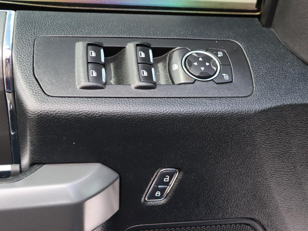 Ford F-150 Lariat SuperCrew 6.5-ft. Bed 4WD 2017