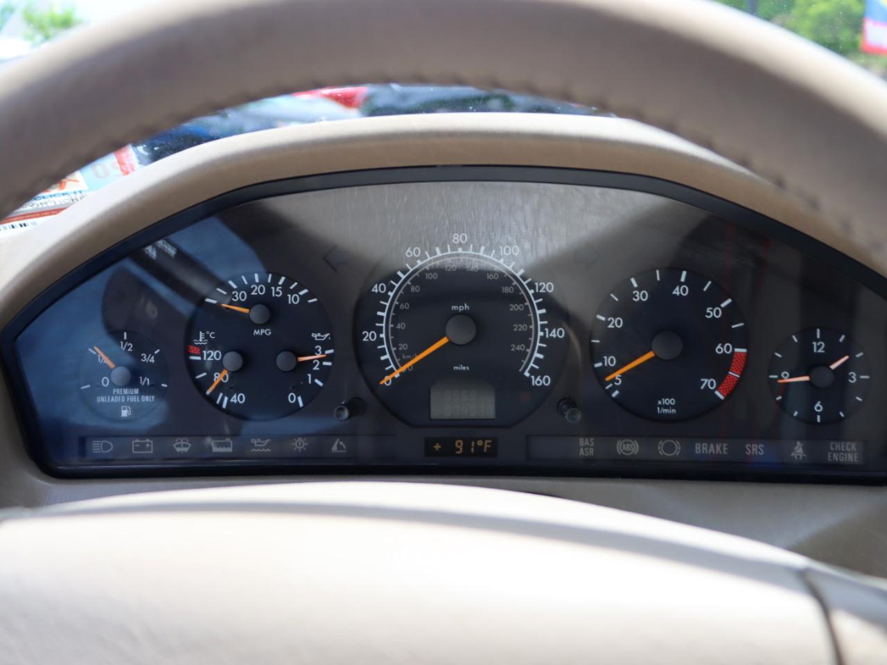 Mercedes-Benz SL-Class SL500 Roadster 1998