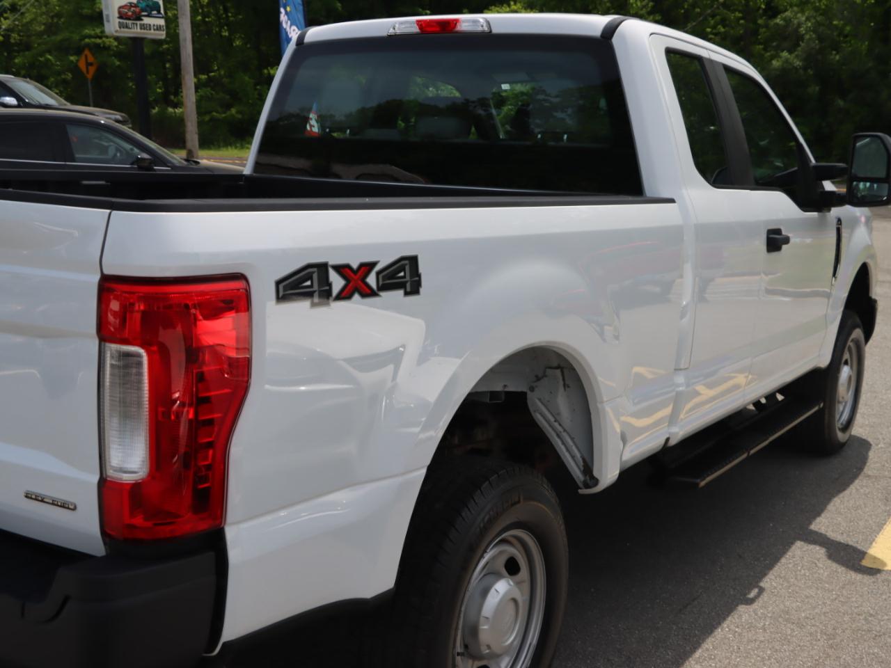 Ford F-350 SD Lariat SuperCab Long Bed 4WD 2017