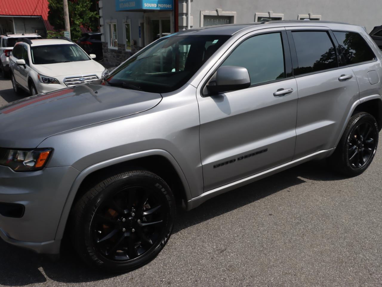 Jeep Grand Cherokee Laredo E 4WD 2021