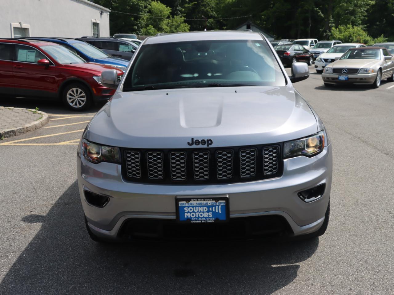 Jeep Grand Cherokee Laredo E 4WD 2021