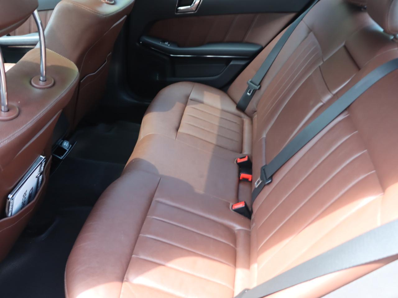 Mercedes-Benz E-Class E350 Sedan 4MATIC 2010