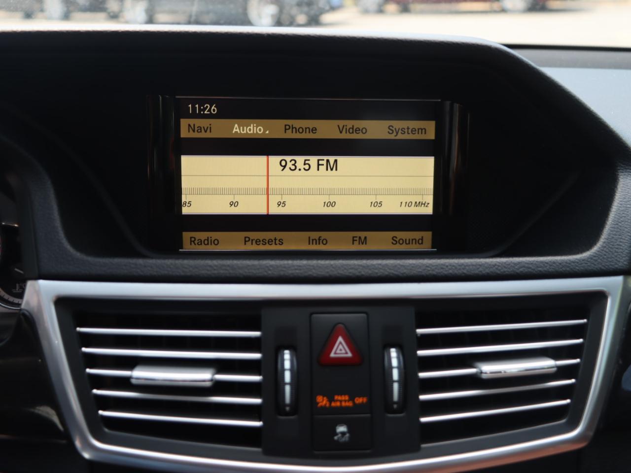 Mercedes-Benz E-Class E350 Sedan 4MATIC 2010