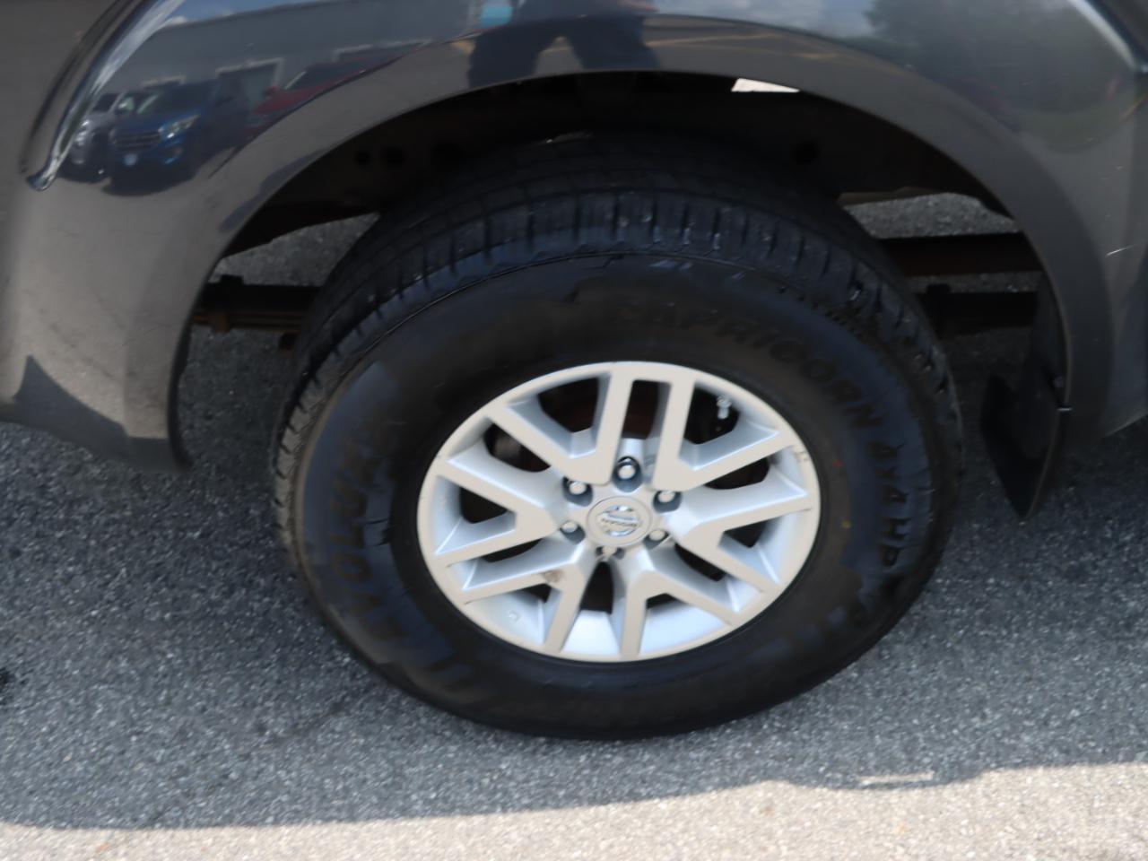 Nissan Frontier SL Crew Cab 5AT 4WD 2015