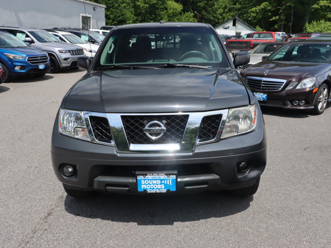 Nissan Frontier SL Crew Cab 5AT 4WD 2015
