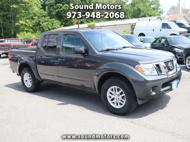 Gray 2015 Nissan Frontier SL Crew Cab 4WD Pickup Truck Four-Wheel Drive Automatic
