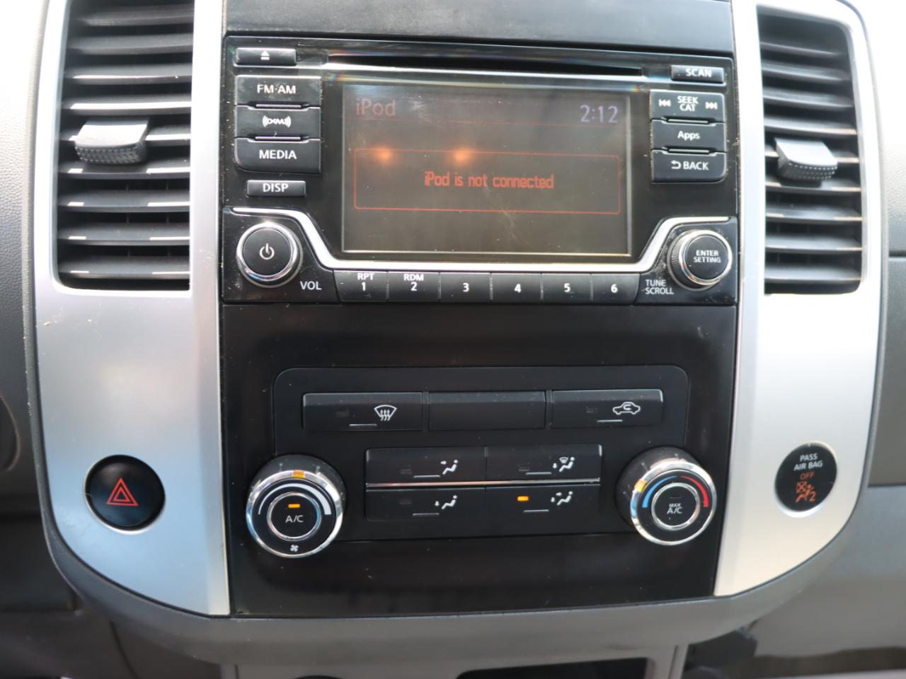 Nissan Frontier SL Crew Cab 5AT 4WD 2015