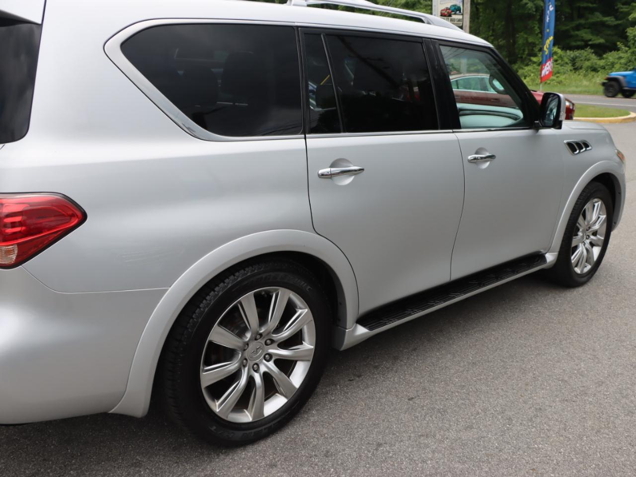 Infiniti QX56 4WD 2011