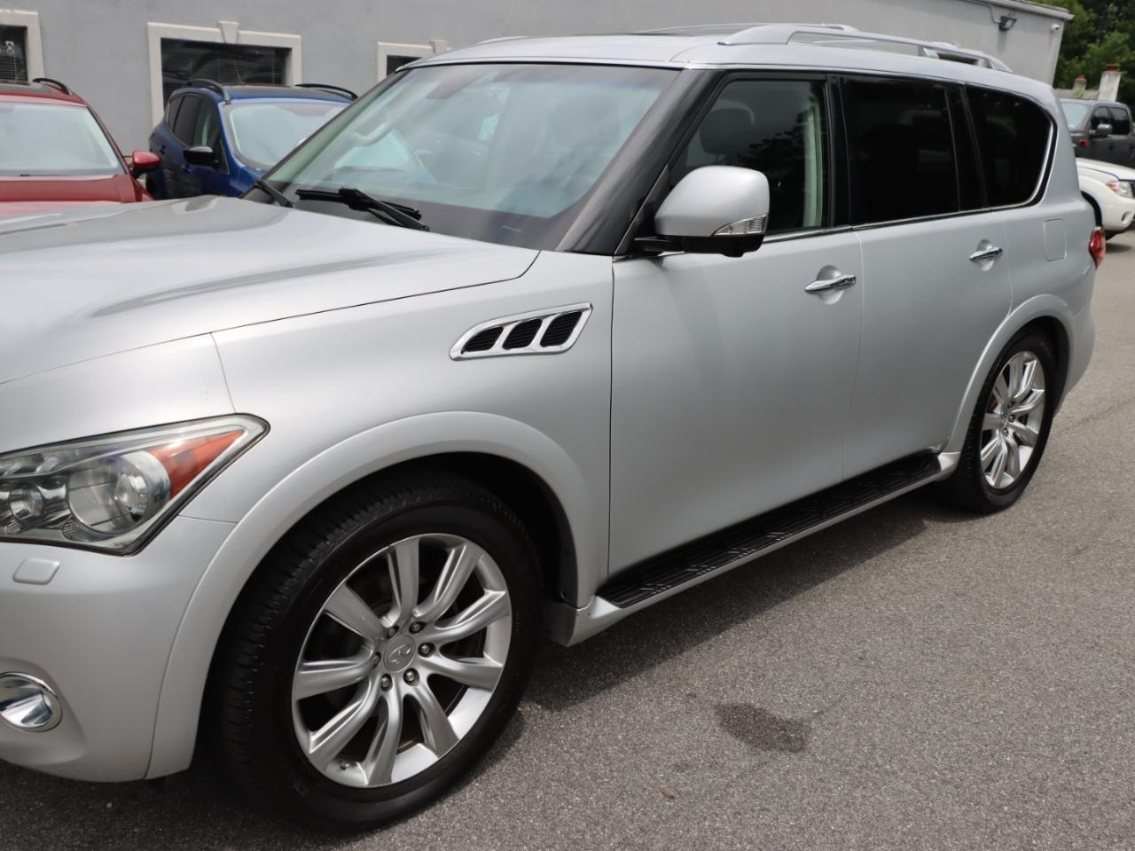 Infiniti QX56 4WD 2011
