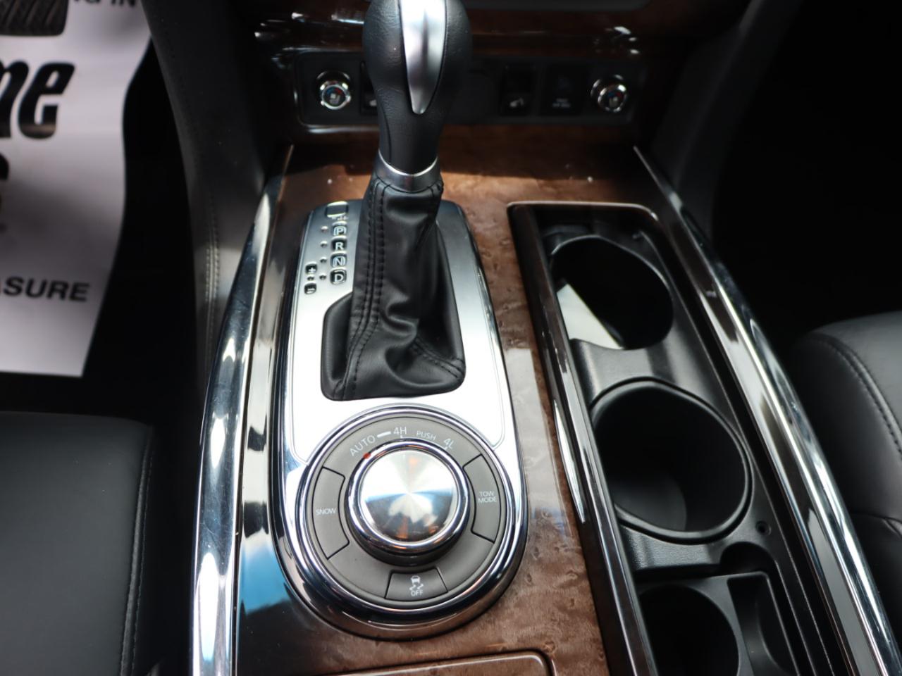 Infiniti QX56 4WD 2011