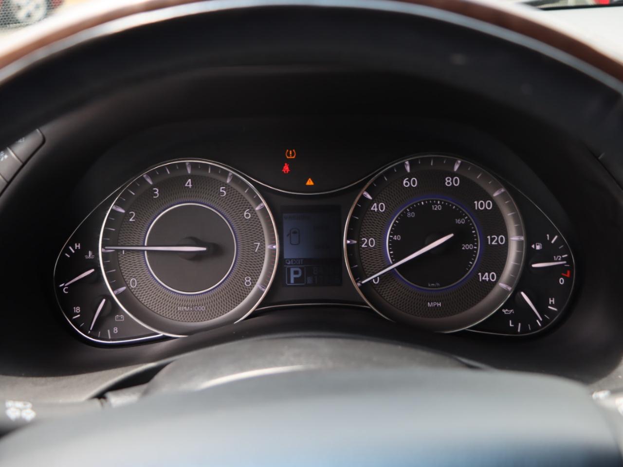Infiniti QX56 4WD 2011