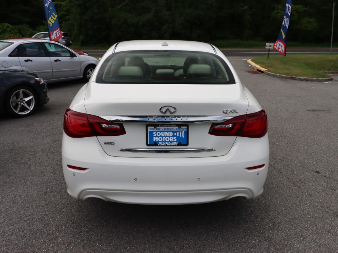 Infiniti Q70 L 3.7 AWD 2015