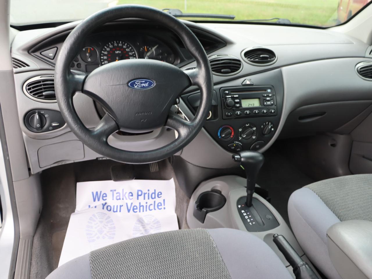 Ford Focus SE 2004