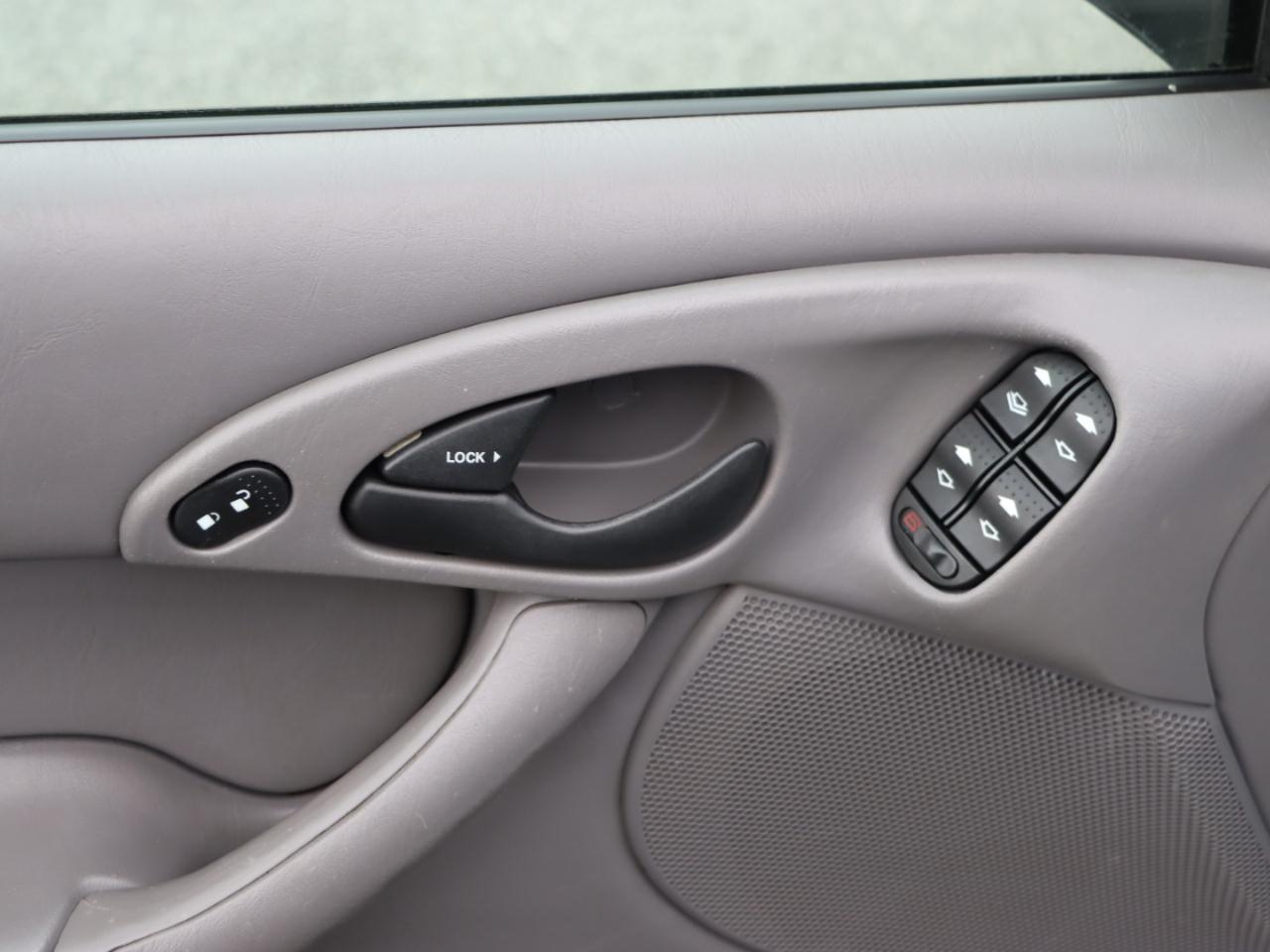 Ford Focus SE 2004