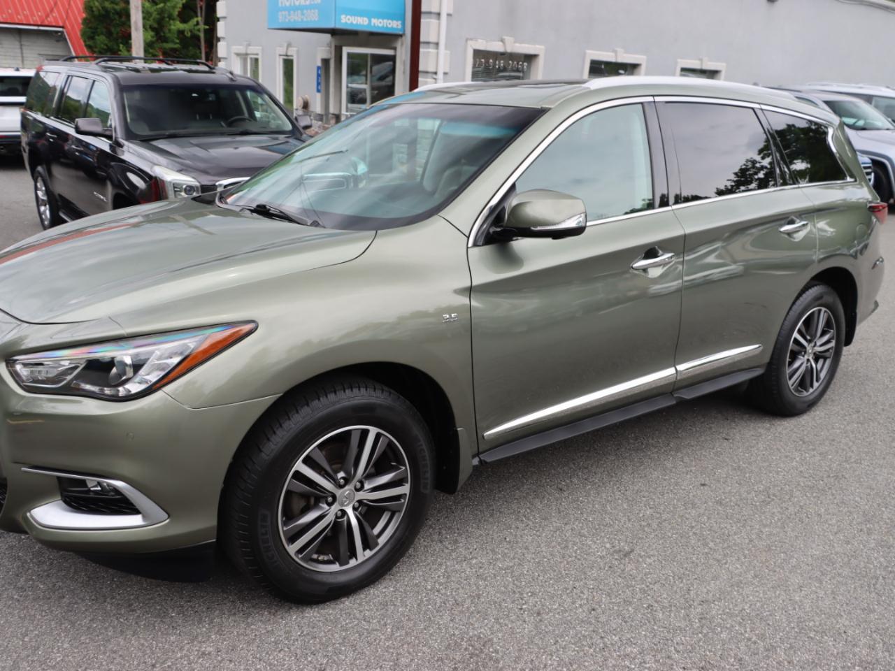 Infiniti QX60 Base AWD 2016