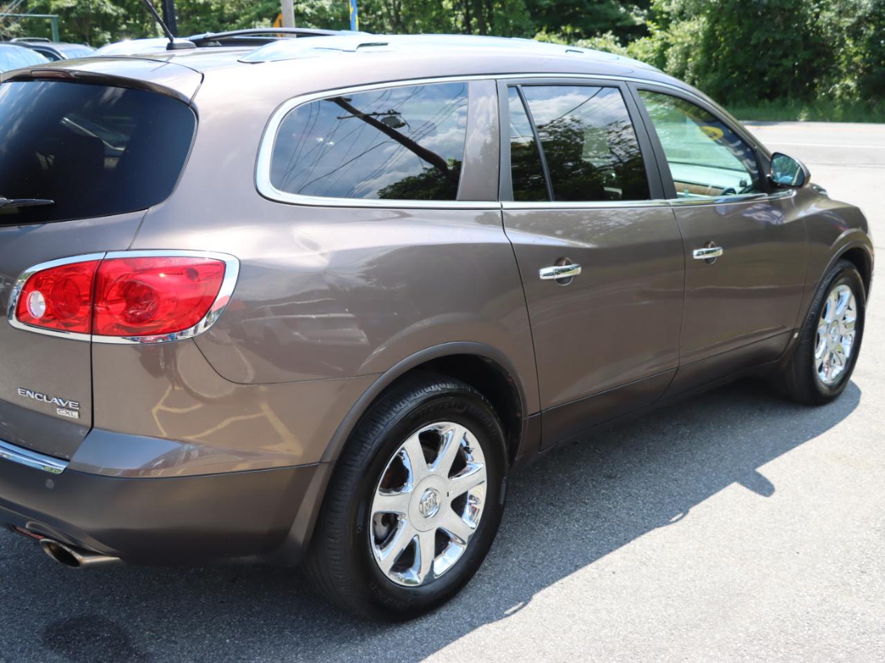 Buick Enclave CXL 2XL AWD 2010