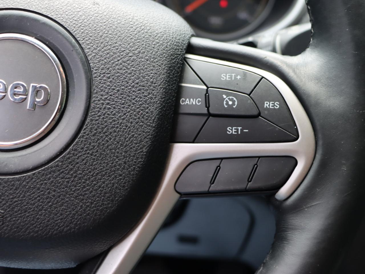 Jeep Cherokee Latitude FWD 2014