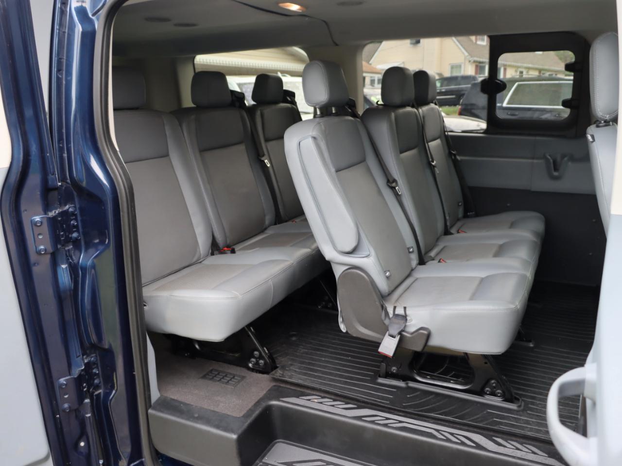 Ford Transit 150 Wagon Low Roof XL 60/40 Pass. 130-in. WB 2016
