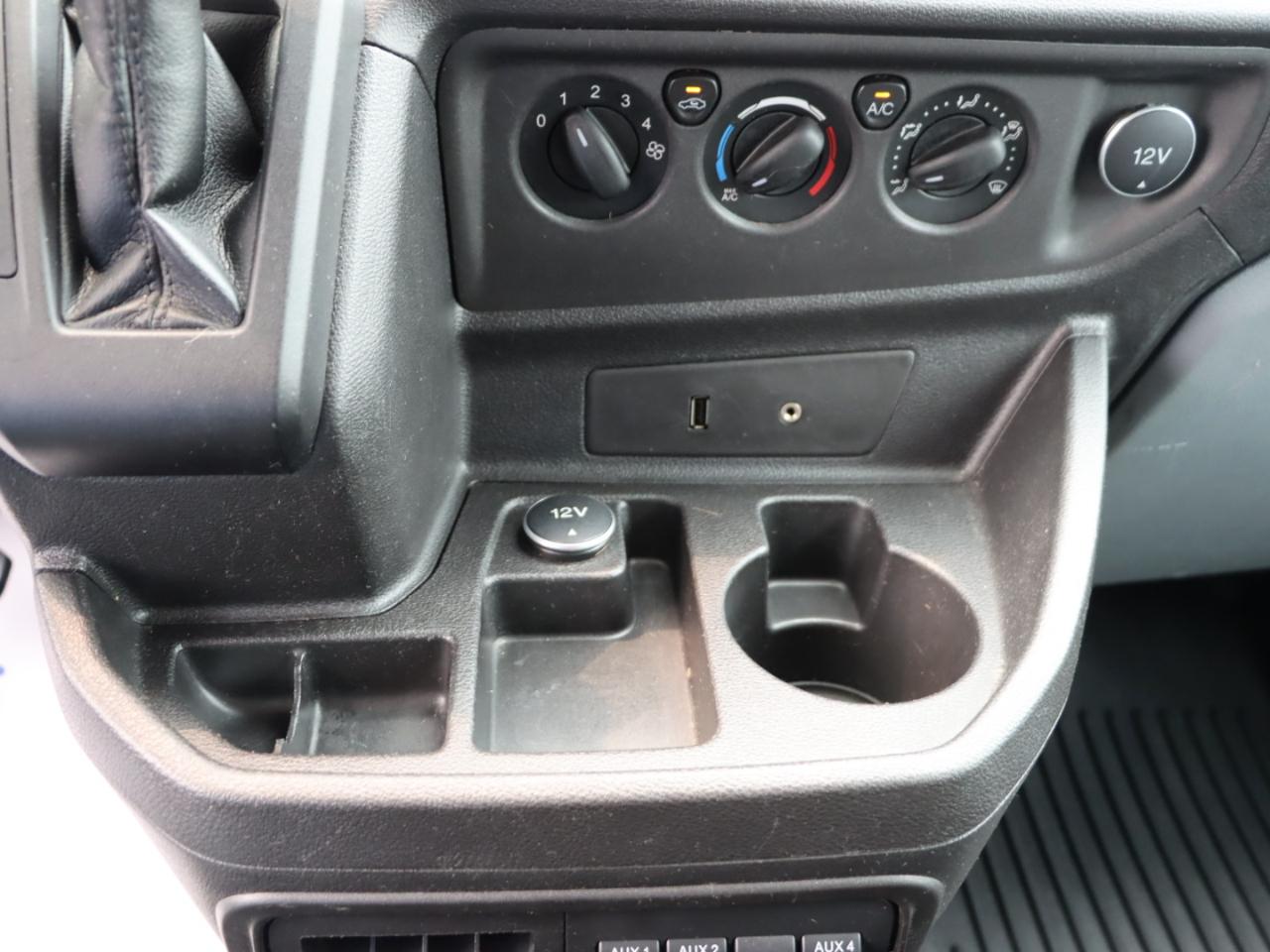 Ford Transit 150 Wagon Low Roof XL 60/40 Pass. 130-in. WB 2016