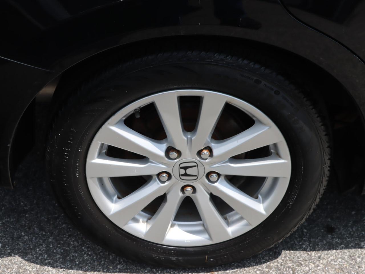 Honda Civic EX-L Sedan 5-Speed AT 2012