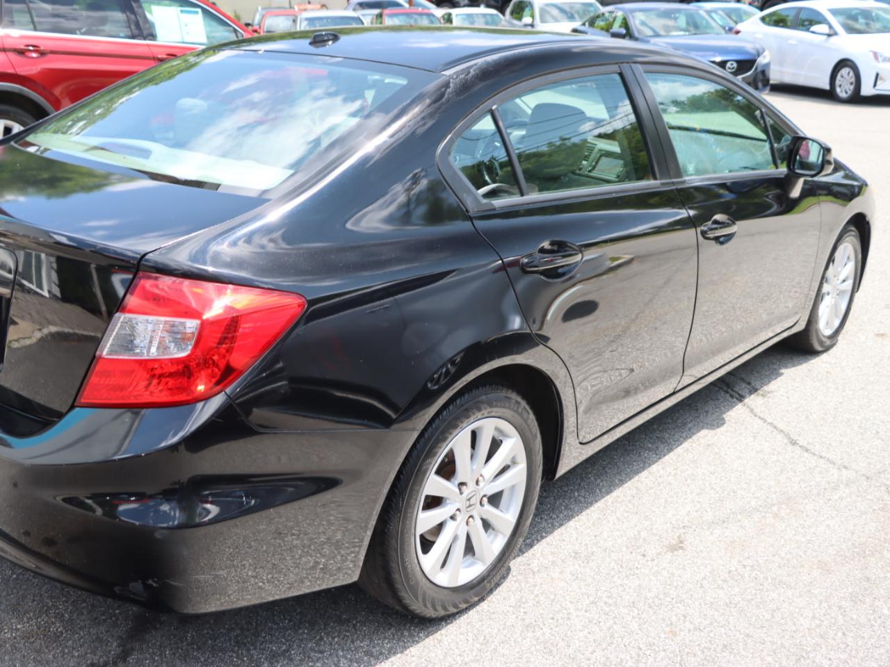 Honda Civic EX-L Sedan 5-Speed AT 2012