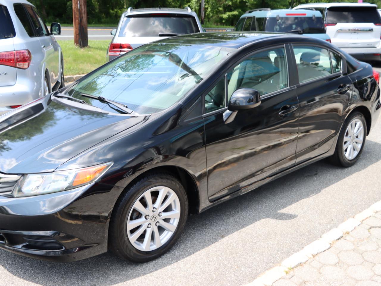 Honda Civic EX-L Sedan 5-Speed AT 2012