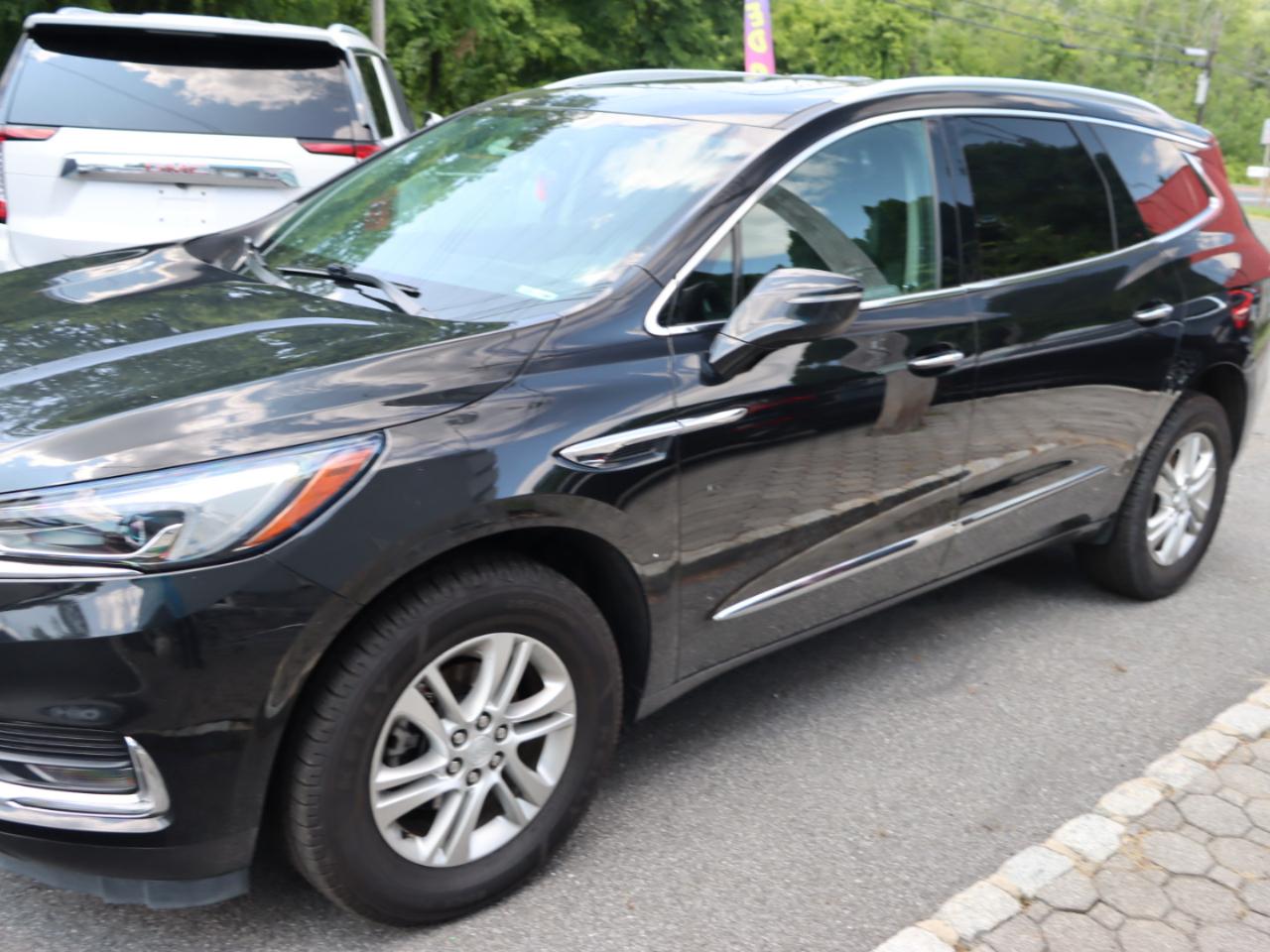 Buick Enclave Essence AWD 2021