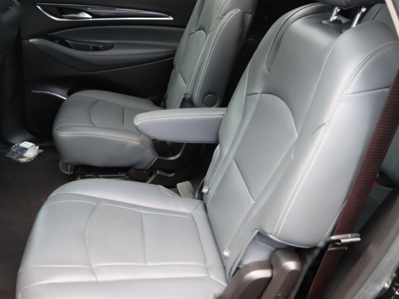Buick Enclave Essence AWD 2021