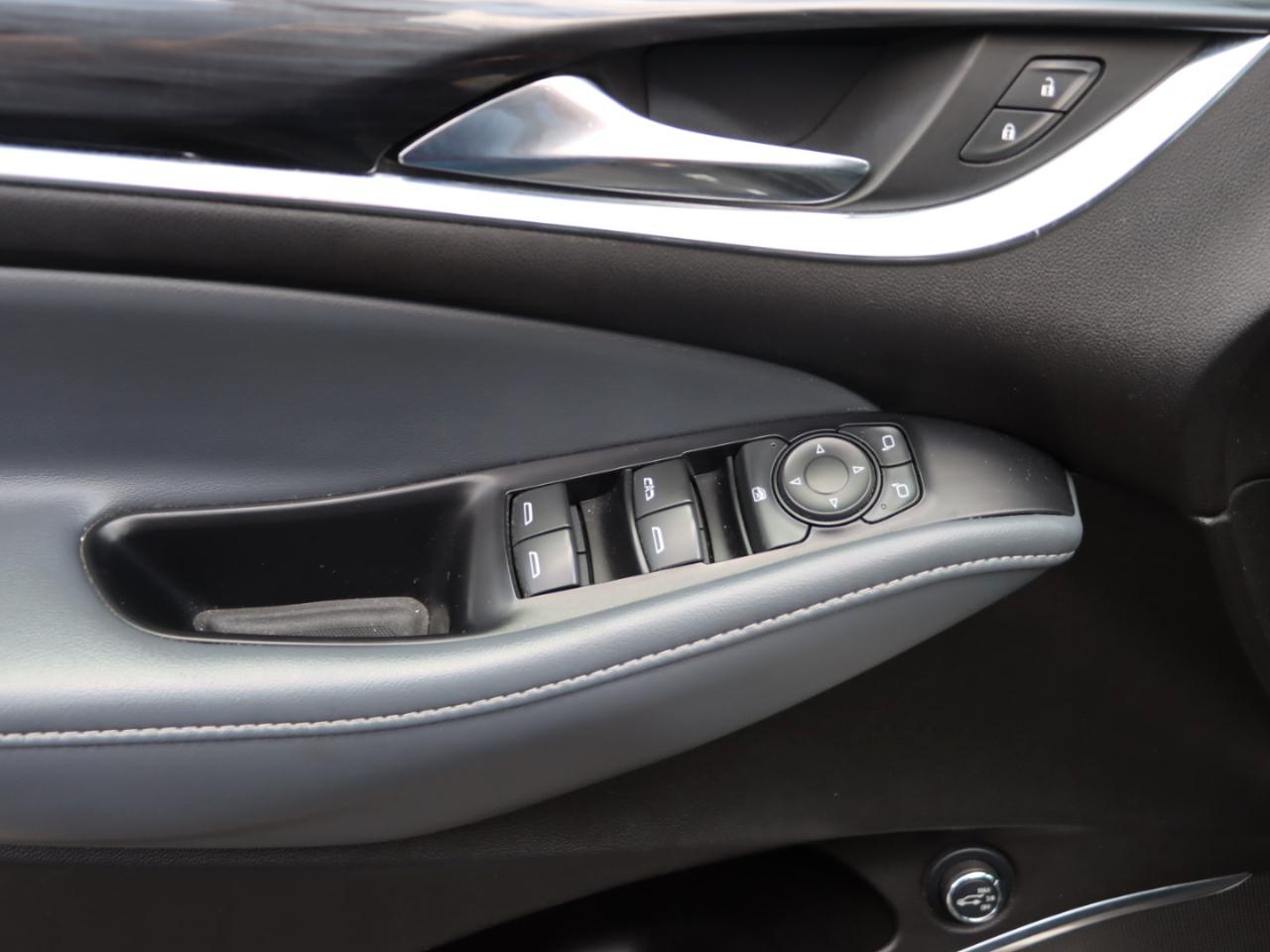 Buick Enclave Essence AWD 2021