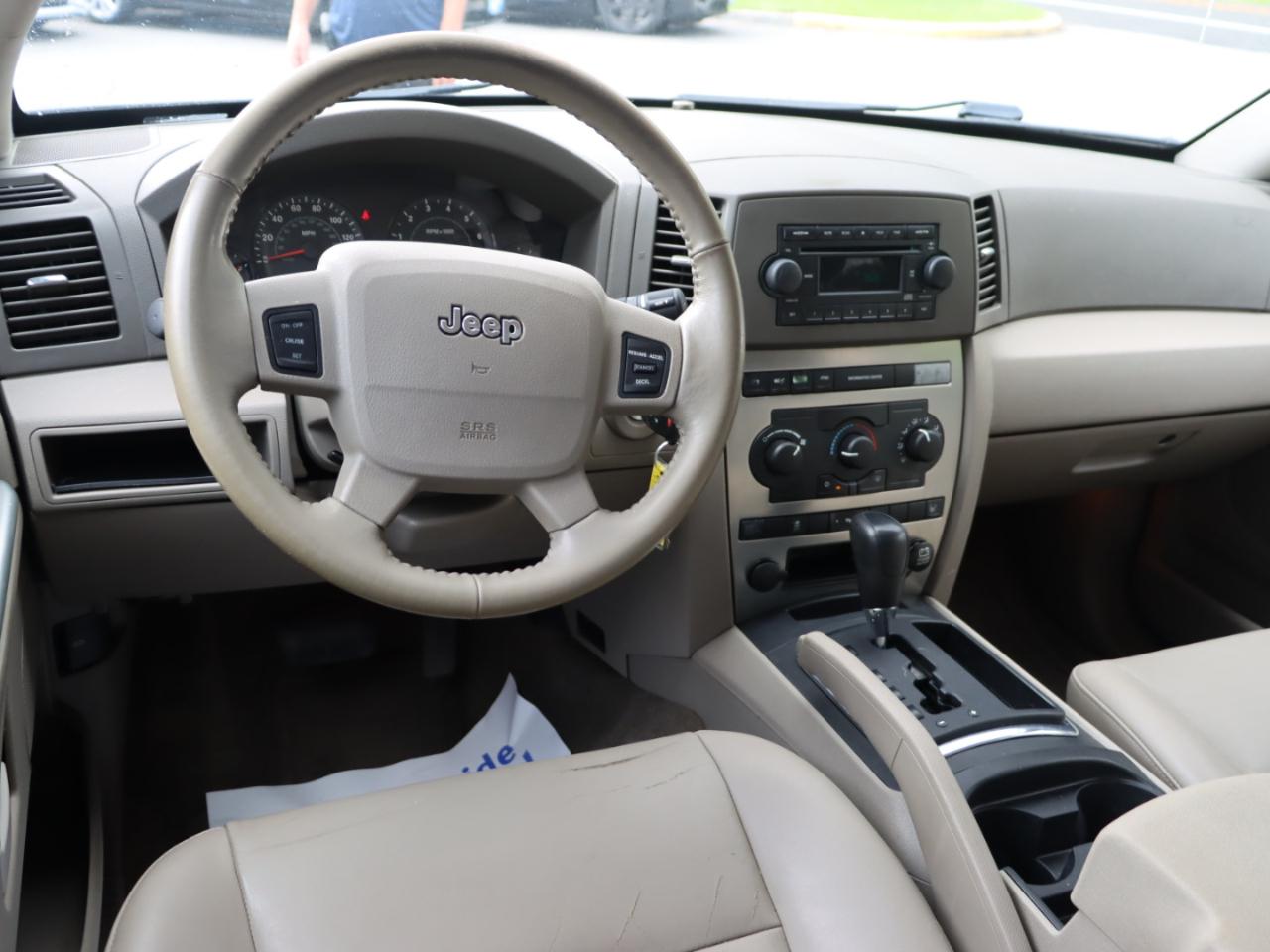 Jeep Grand Cherokee Laredo 4WD 2005