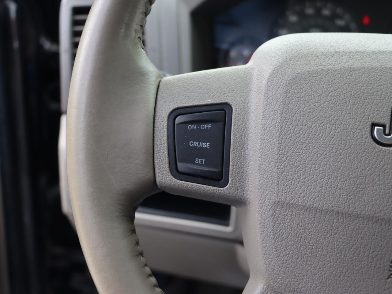 Jeep Grand Cherokee Laredo 4WD 2005