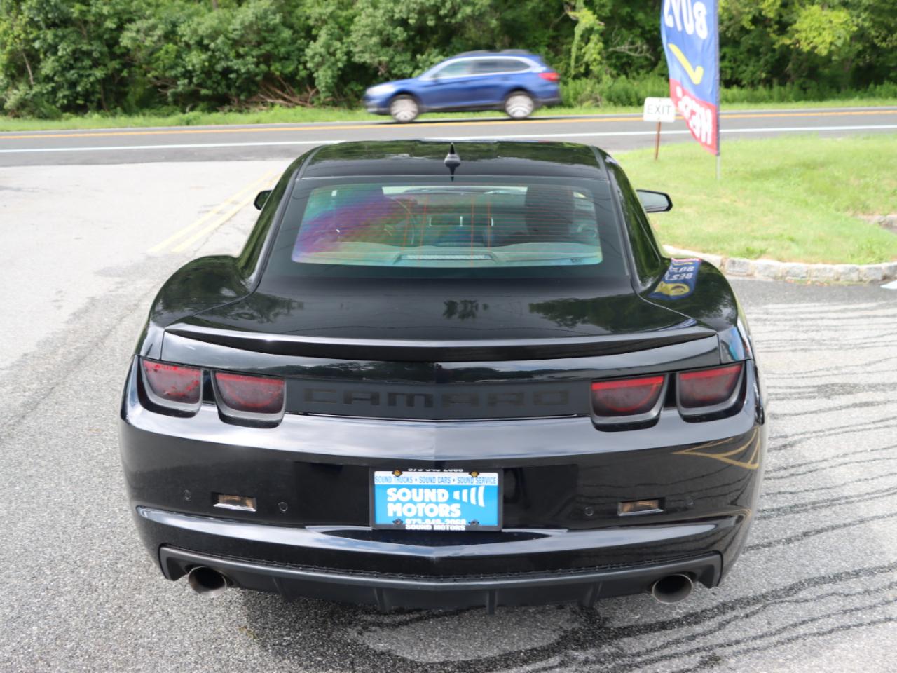 Chevrolet Camaro LT1 Coupe 2011